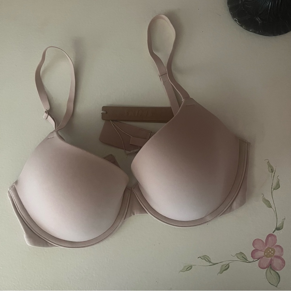 SKIMS Fits Everybody T-Shirt Bra